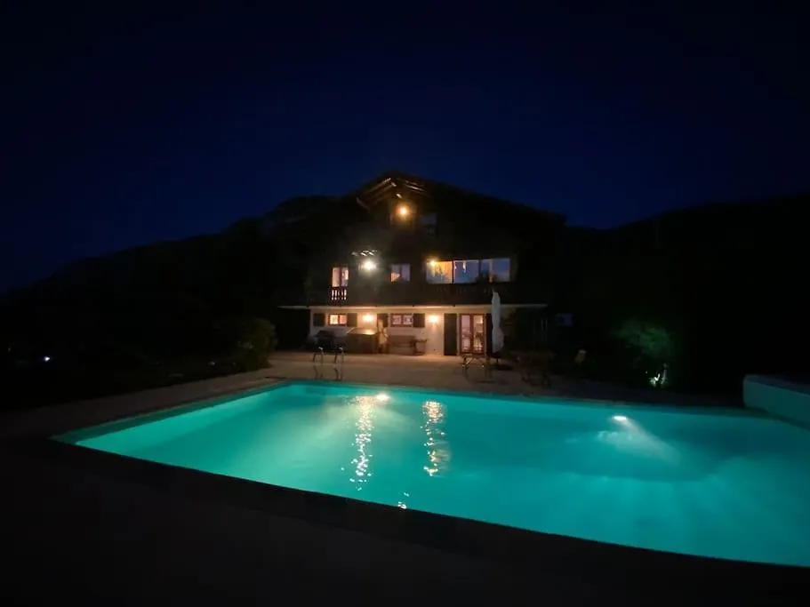 Cabane Jacomeli Geneve Collonges-sous-Saleve Holiday home