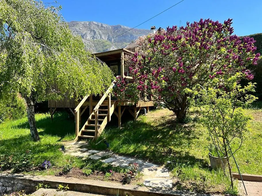 Cabane Jacomeli Geneve Collonges-sous-Saleve Holiday home
